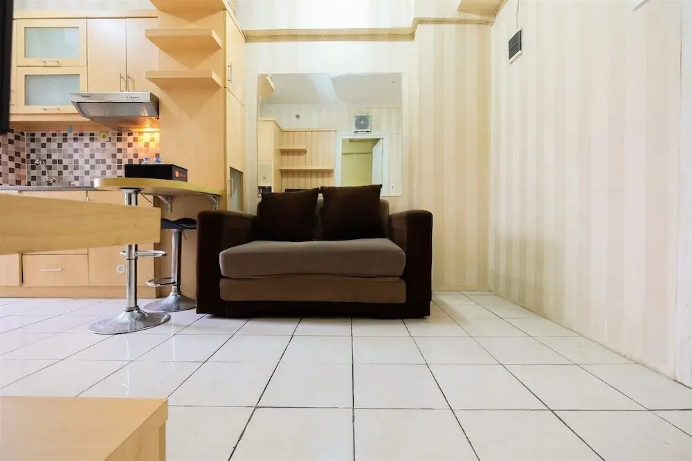 Джакарта: Budget 2Br Green Pramuka City Apartment