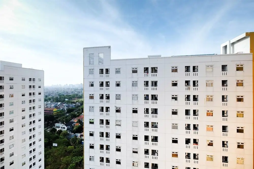 Budget 2Br Green Pramuka City Apartment — фото 1