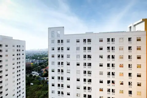 Budget 2Br Green Pramuka City Apartment — фото 1