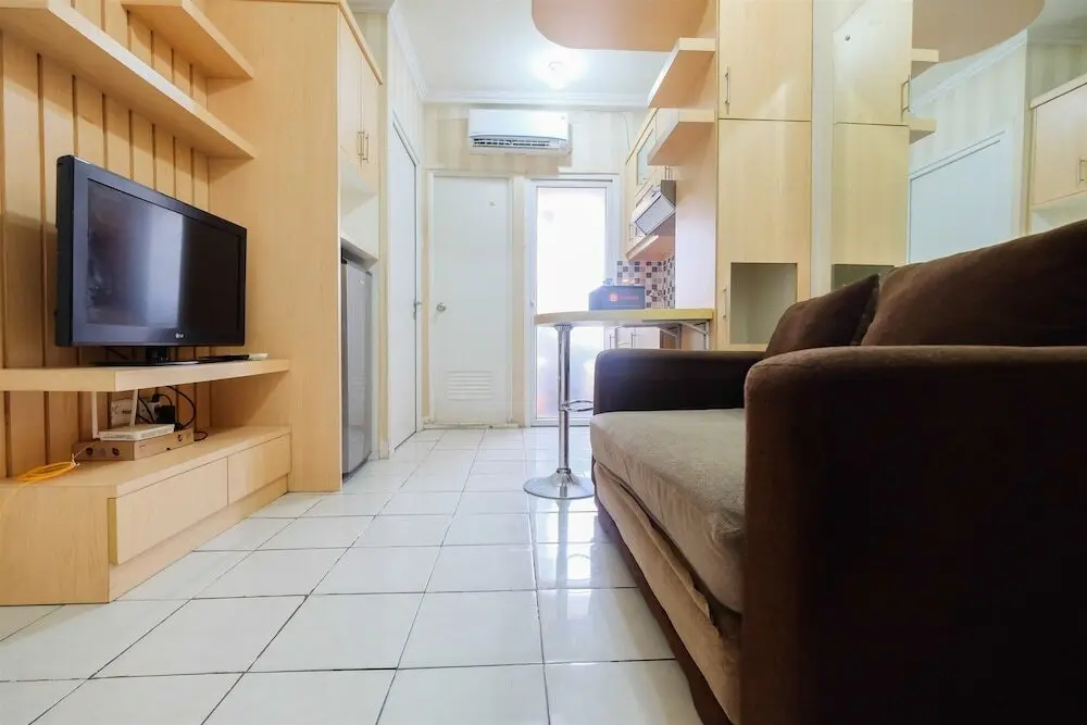 Джакарта: Budget 2Br Green Pramuka City Apartment