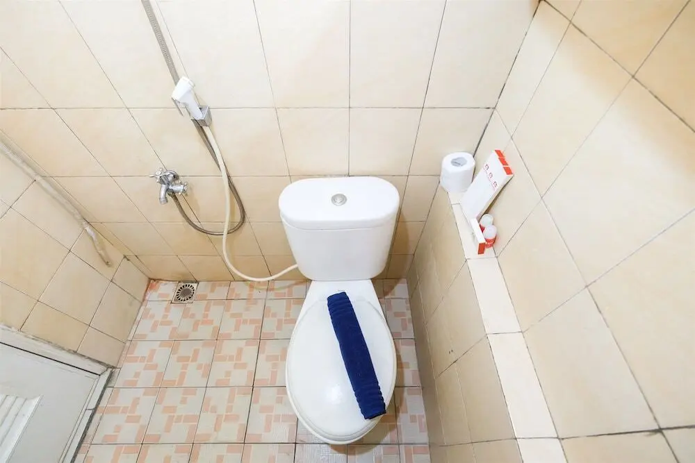 Джакарта: Budget 2Br Green Pramuka City Apartment