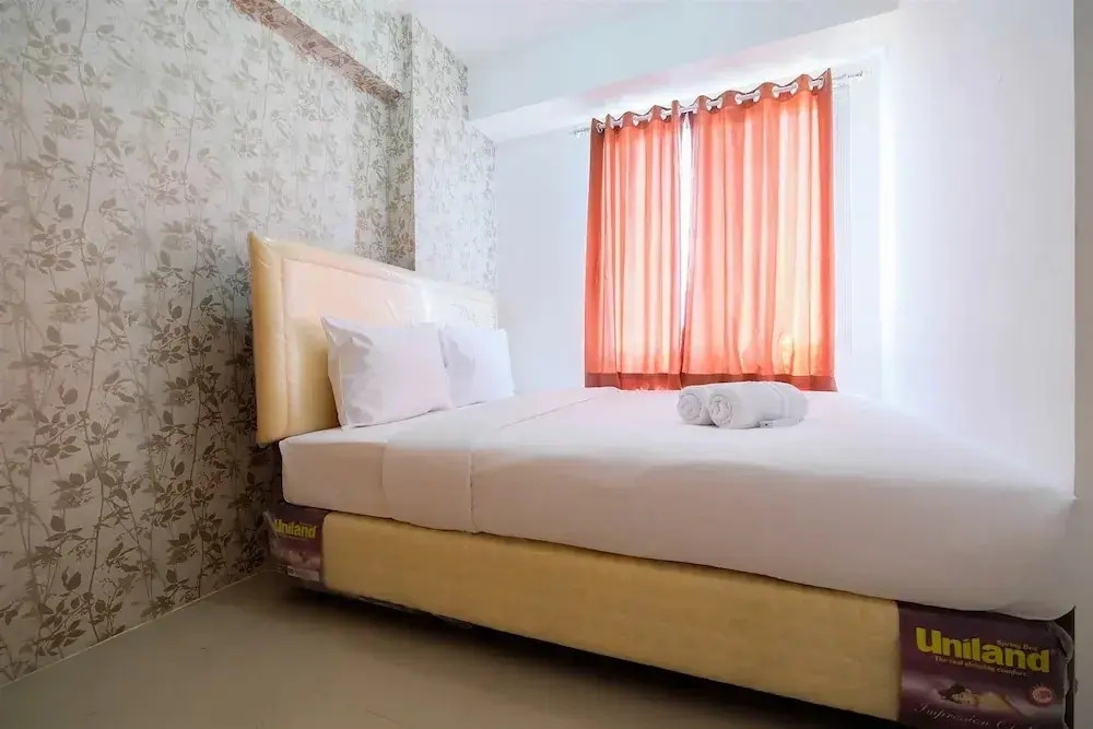 Джакарта: Cozy 2BR Bassura City Apartment with City View