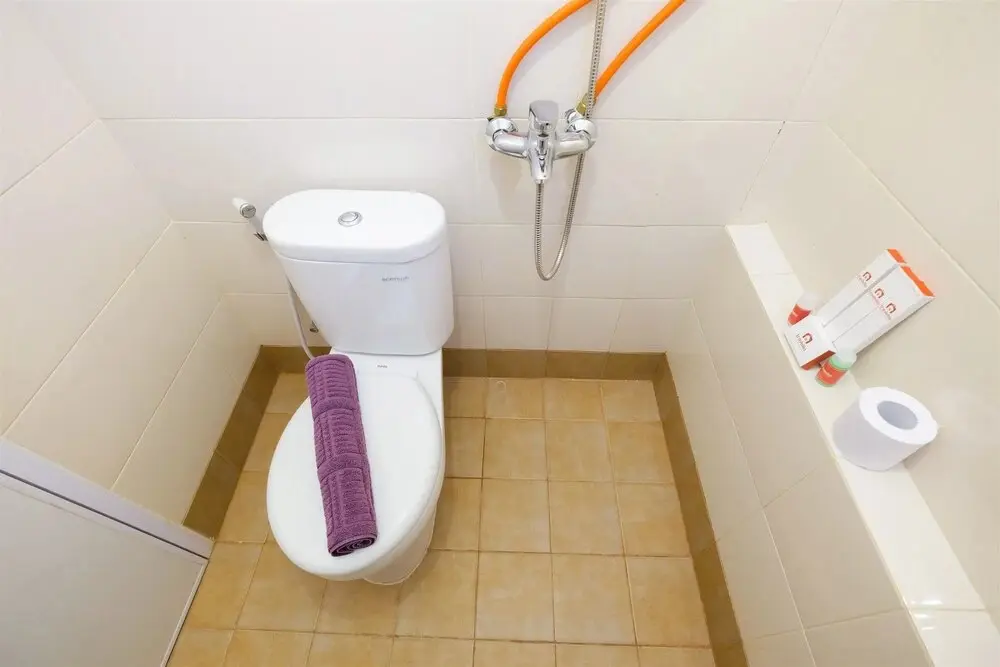 Джакарта: Cozy 2BR Bassura City Apartment with City View