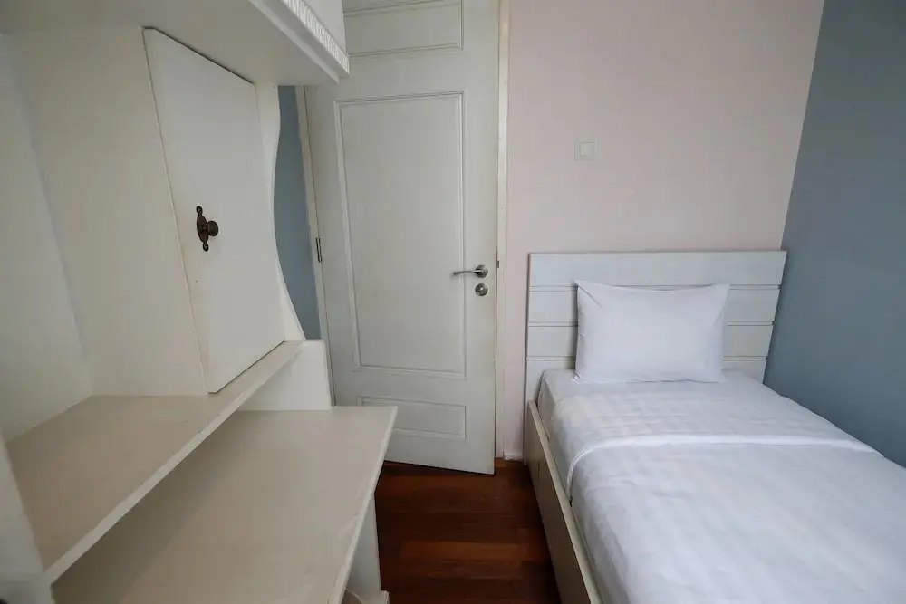 Джакарта: Premium Location 2BR Apartment @ FX Residence