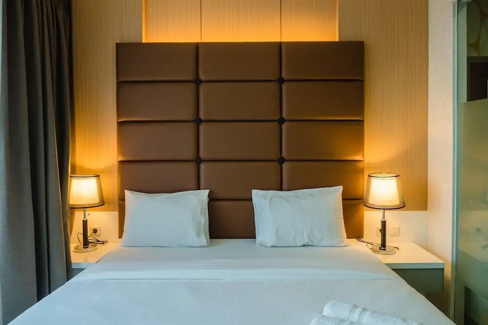 Бандунг: Luxurious 1BR At Dago Suites Apartment