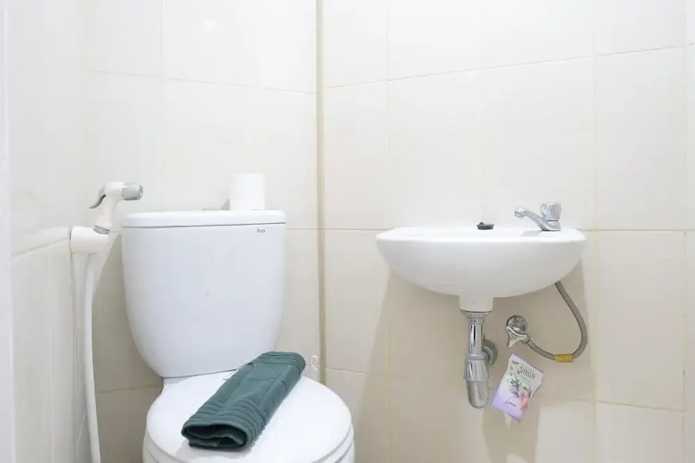 Сурабая: Comfy Studio Apartment at Pavilion Permata with City View