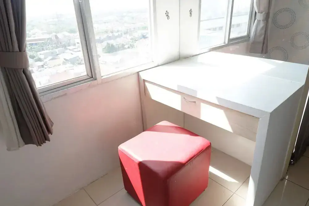 Сурабая: Comfy Studio Apartment at Pavilion Permata with City View