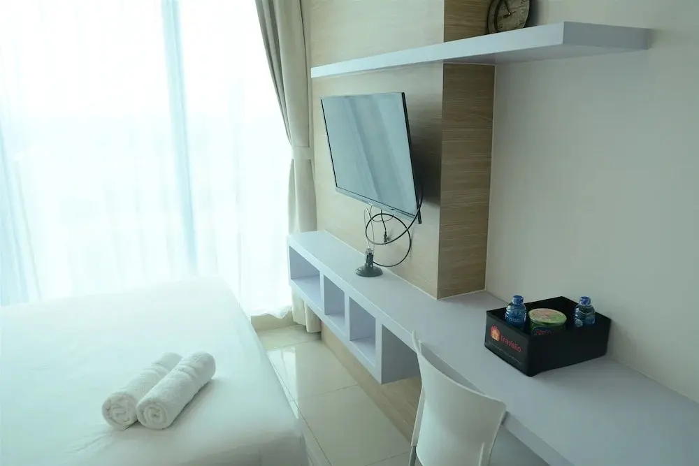 Южный Тангеранг: Brand New Studio Tree Park Apartment near ICE BSD