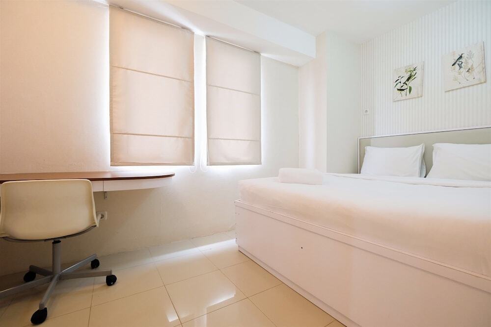 Джакарта: Easy Access to The Mall and Exclusive 2BR Bassura City Apartment