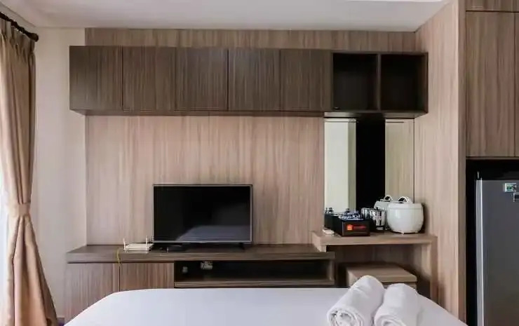 Legok: Minimalist Studio Saveria Apartment