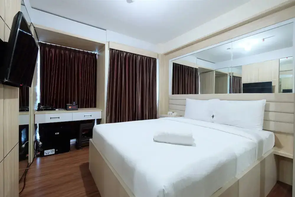 Strategic and Simple Studio Tifolia Apartment near Kelapa Gading — фото 1