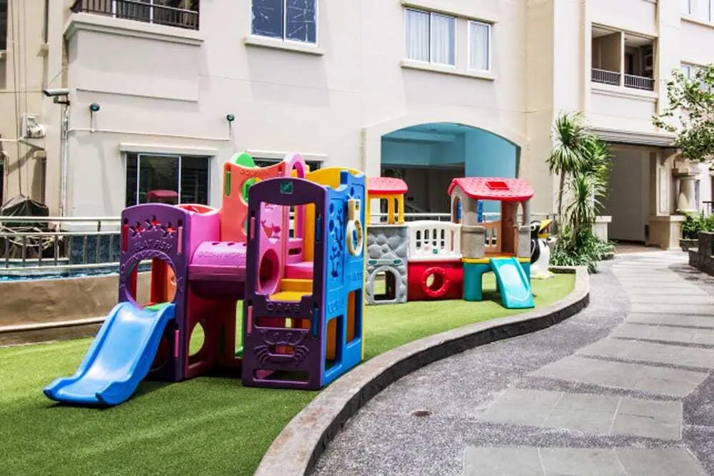 Джакарта: 2Br Simple Look Mediterania Marina Residences Apartment