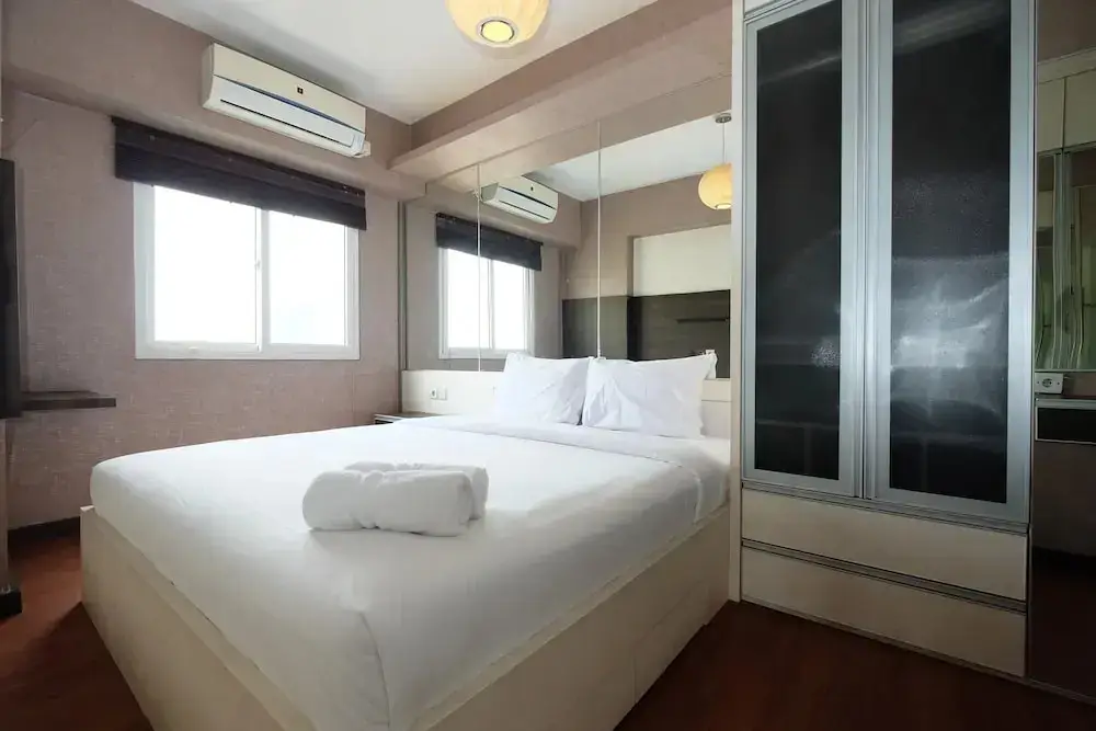 Бекаси: Modern 2BR Mutiara Bekasi Apartment