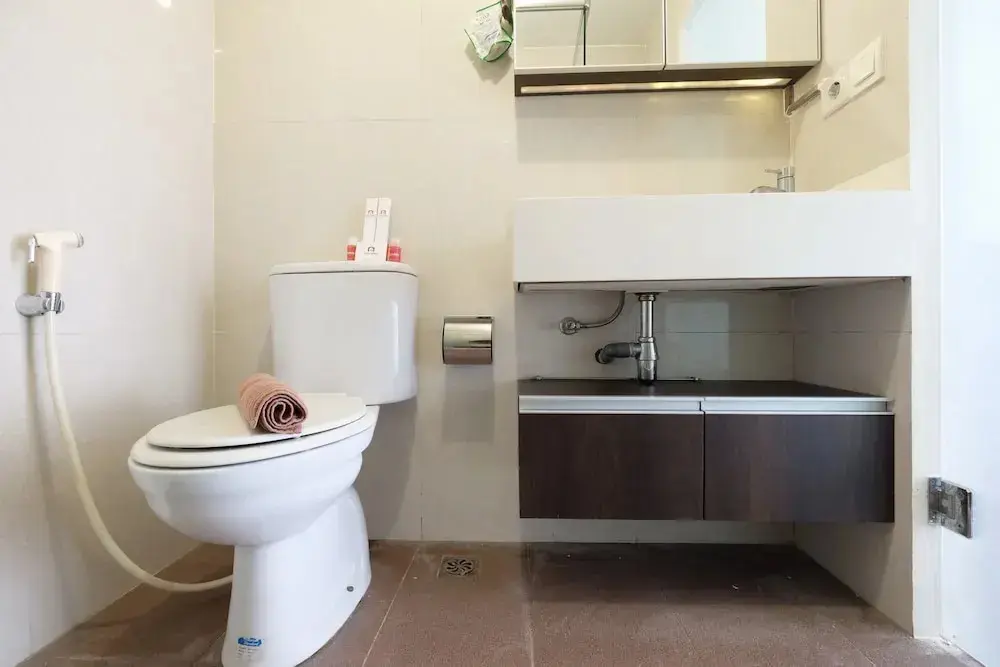 Бекаси: Modern 2BR Mutiara Bekasi Apartment