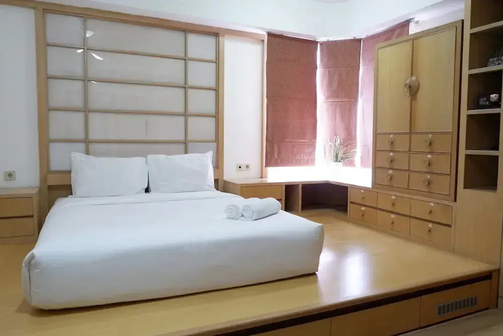 Джакарта: Strategic 3BR Apt at Sudirman Tower Condominuim