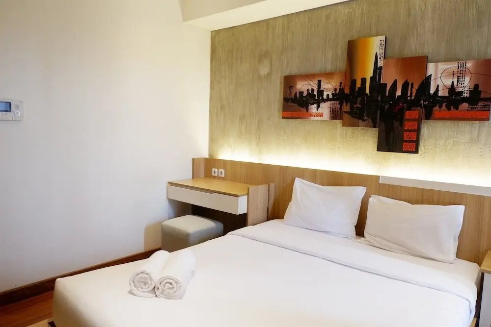 Legok: Parquette Studio Apartment ARA Residence