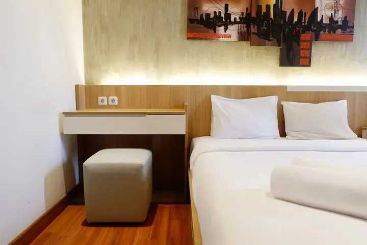 Legok: Parquette Studio Apartment ARA Residence