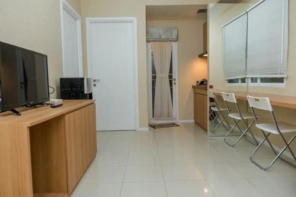Бандунг: Minimalist 2BR Apartment at Parahyangan Residence