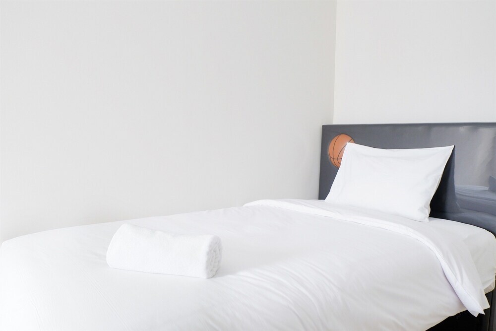 Бекаси: Clean And Tidy 2Br The Springlake Summarecon Apartment