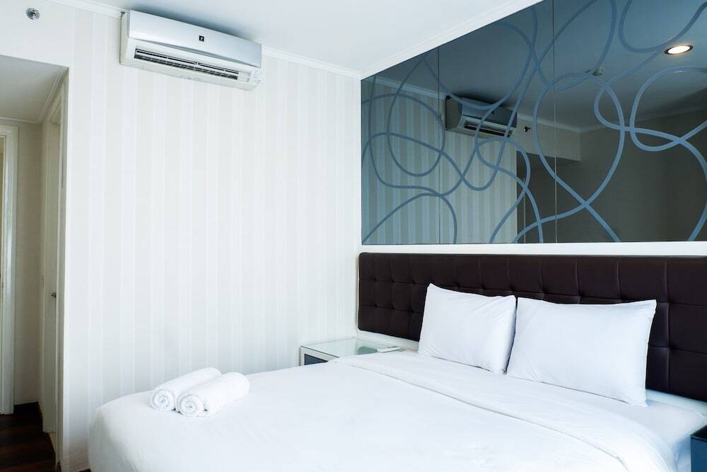 Сурабая: Exclusive 2BR The Via & The Vue Apartment Ciputra World By Travelio