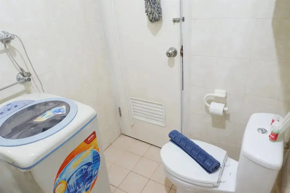 Джакарта: 1BR City View Apartment at Cosmo Mansion