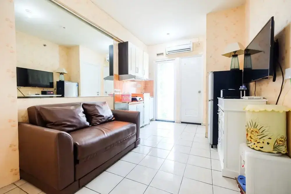 Simple 2BR Green Pramuka Apartment — фото 1
