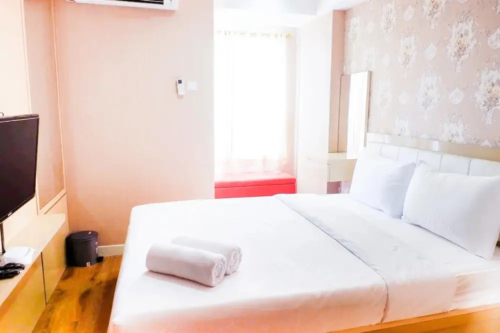 Депок: Modern Furnished Studio Room Cinere Bellevue Suites Apartment