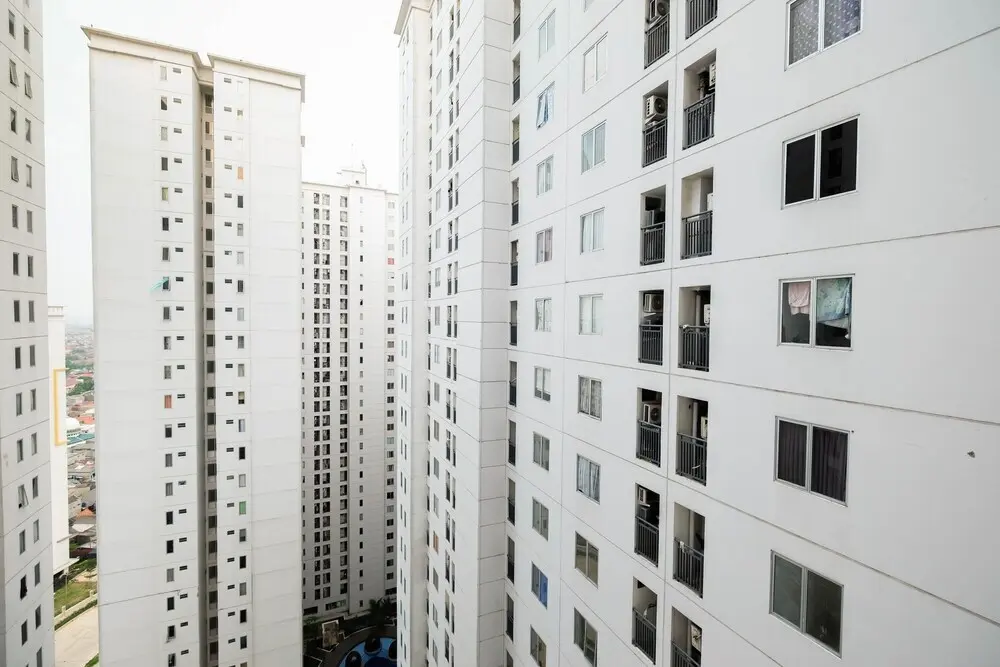 Джакарта: 1BR with Sofa Bed at Bassura City Apartment