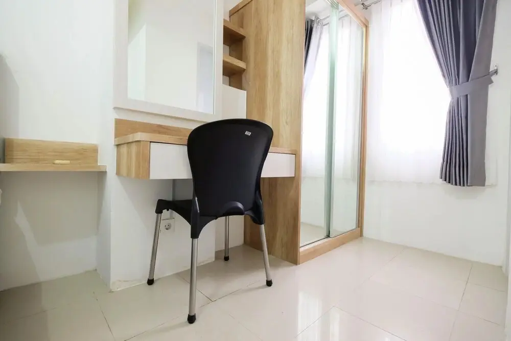 Джакарта: 1BR with Sofa Bed at Bassura City Apartment