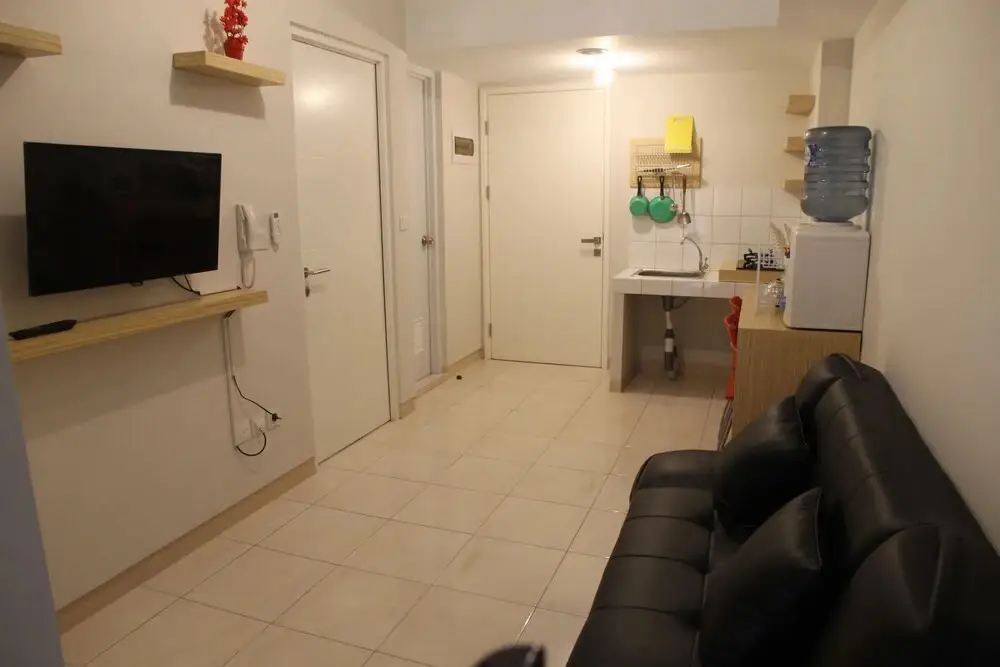 Бекаси: Simply Minimalist 2BR The Springlake Apartment