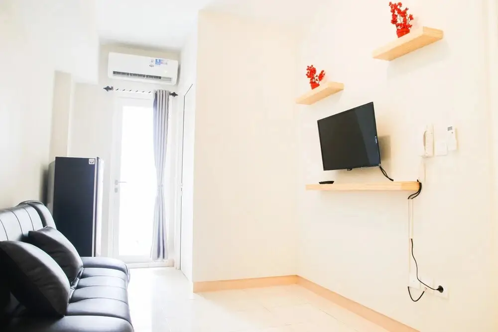 Бекаси: Simply Minimalist 2BR The Springlake Apartment