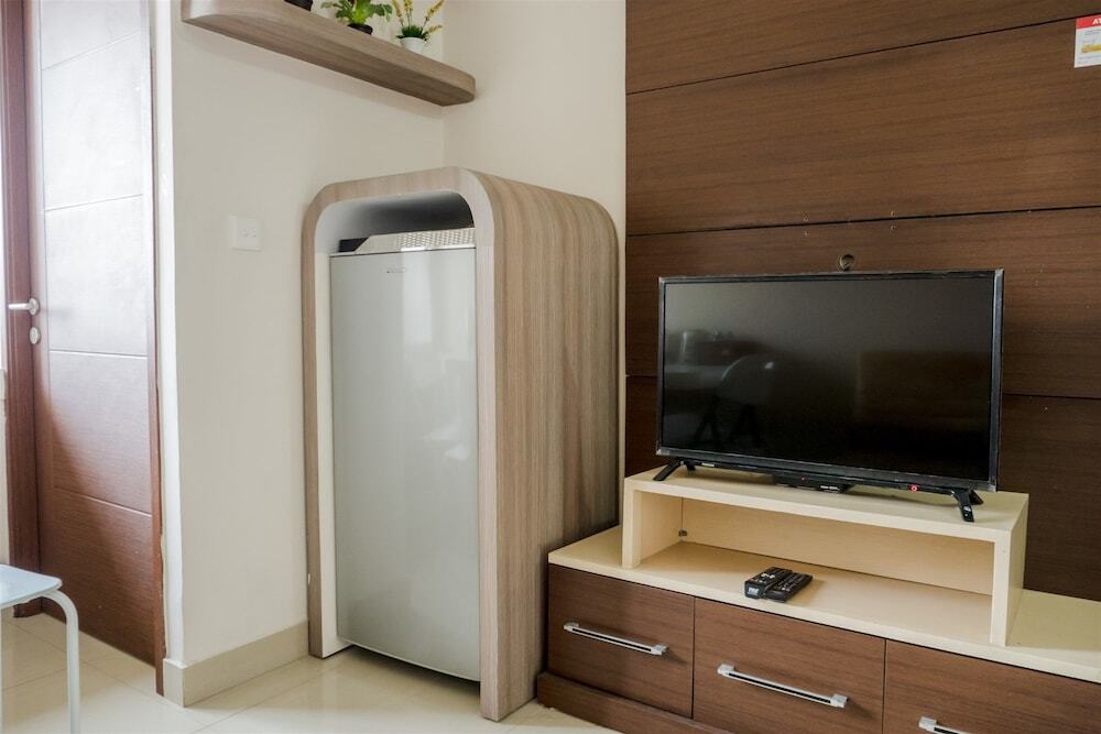 Бандунг: Strategic 2BR at Sudirman Suite Apartment By Travelio