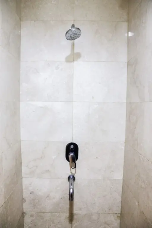 Джакарта: Minimalist New Furnish 2BR L'avenue Apartment near Tebet