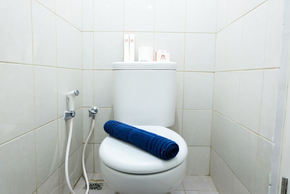 Тангеранг: New Furnished Studio Poris 88 Apartment