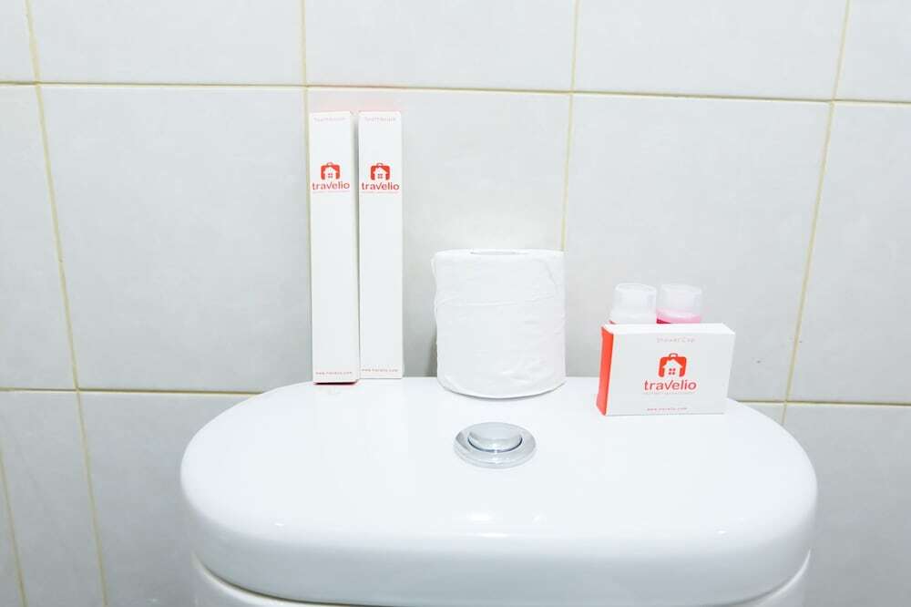 Тангеранг: New Furnished Studio Poris 88 Apartment