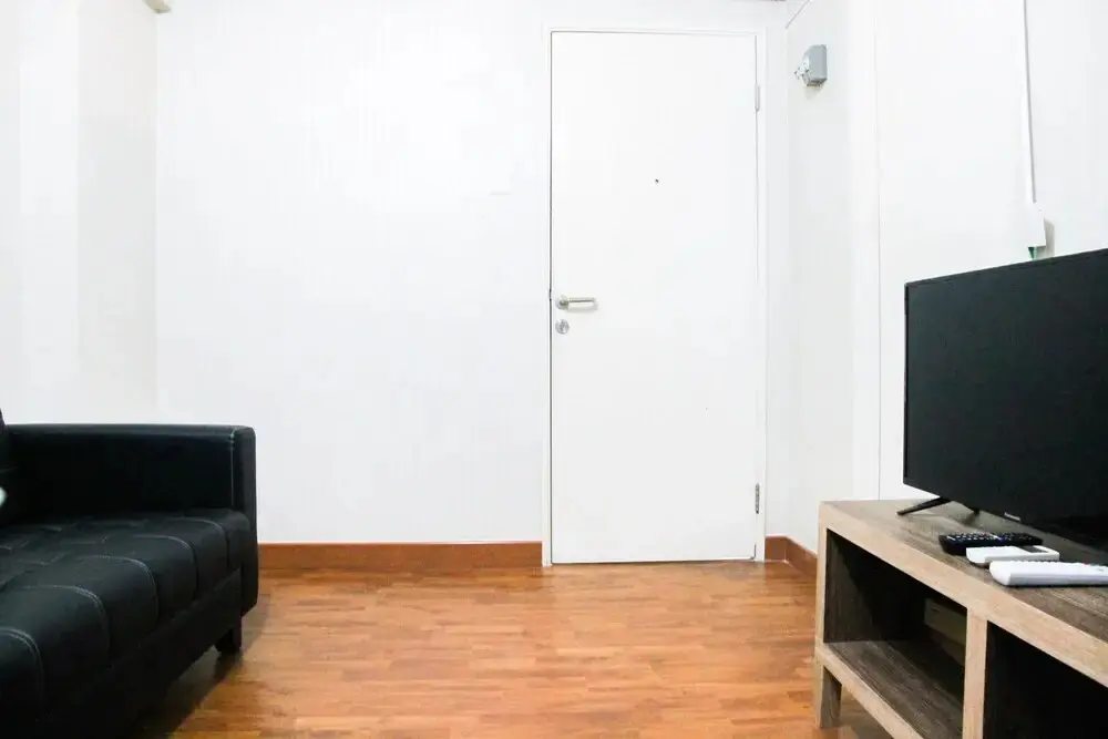 Джакарта: Full Parquet 2BR Kalibata City Apartment