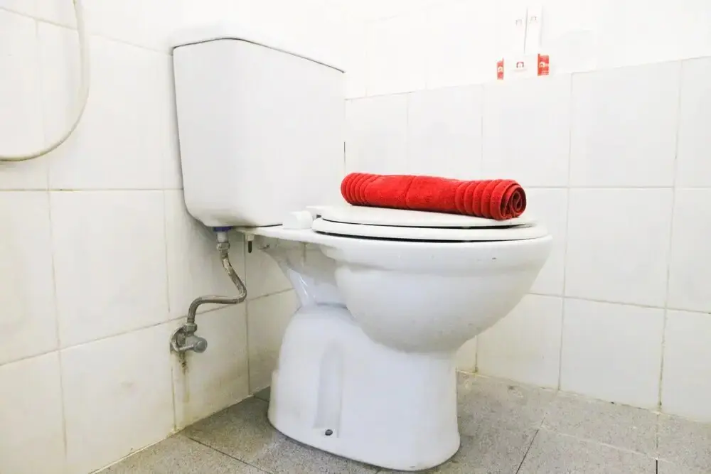 Джакарта: Full Parquet 2BR Kalibata City Apartment