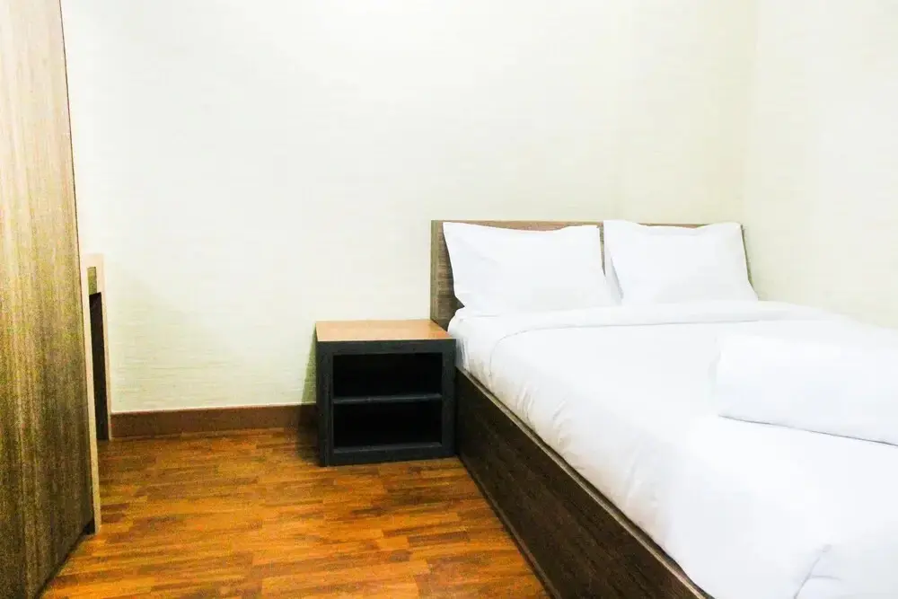 Джакарта: Full Parquet 2BR Kalibata City Apartment