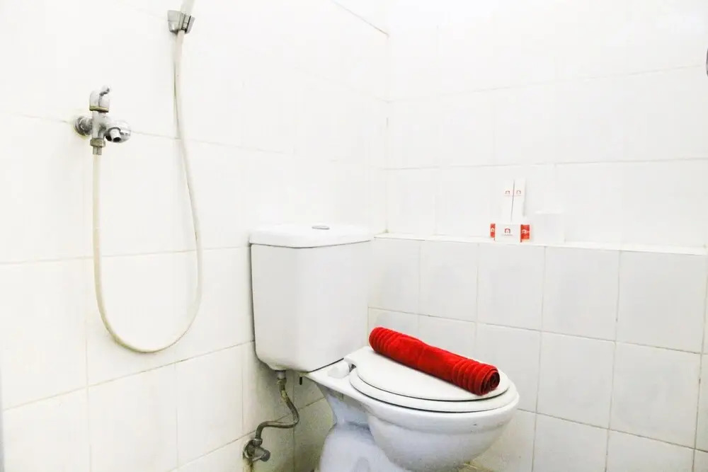 Джакарта: Full Parquet 2BR Kalibata City Apartment