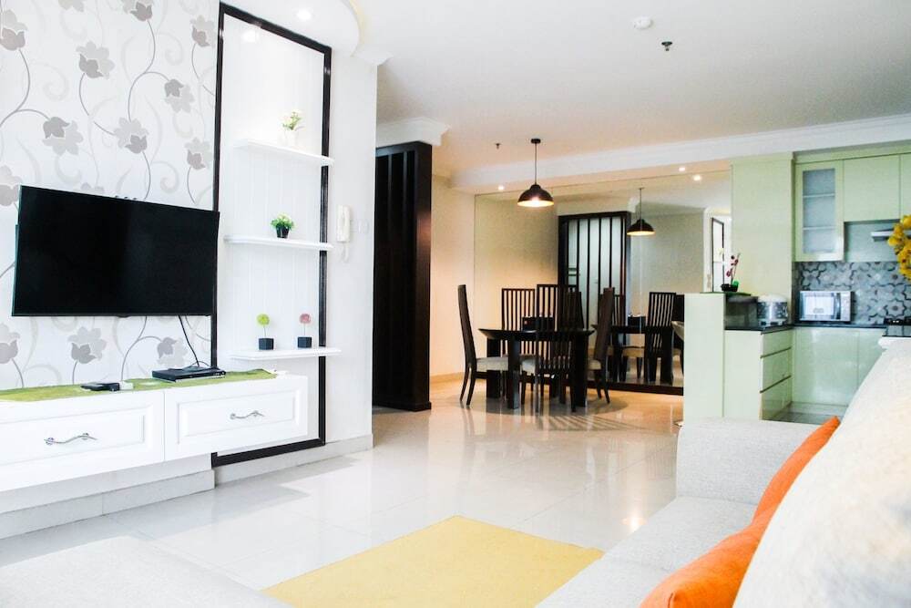 Джакарта: Modern Design 3br Hampton'S Park Apartment Near Cilandak