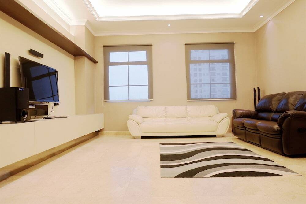Джакарта: Luxury 2br the Bellezza Apartment with City View
