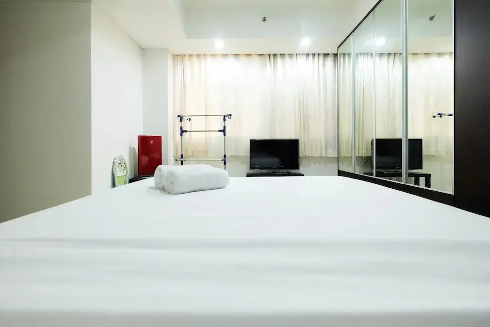 Джакарта: Luxurious Furnished 2BR Kemang Village Apartment