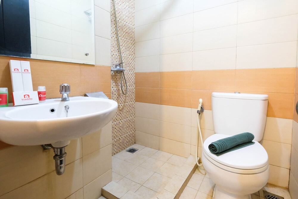Джакарта: Homey 1br Gardenia Boulevard Apartment Near Pejaten Village