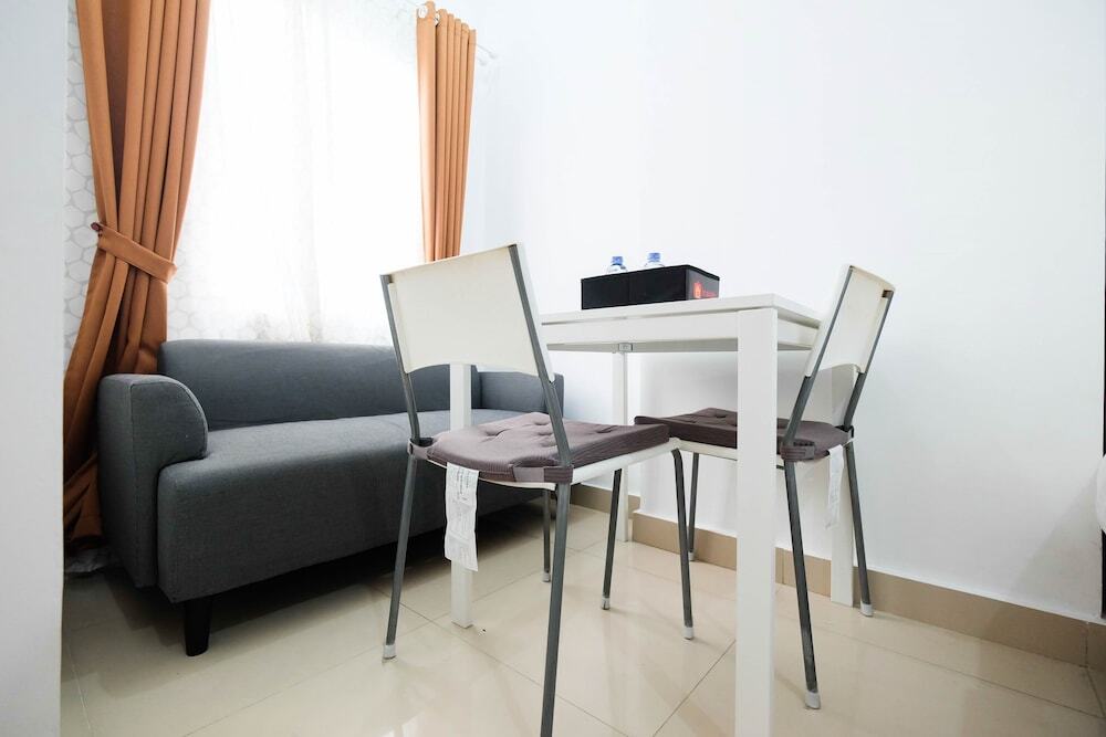 Тангеранг: Homey Studio Room The Nest Apartment