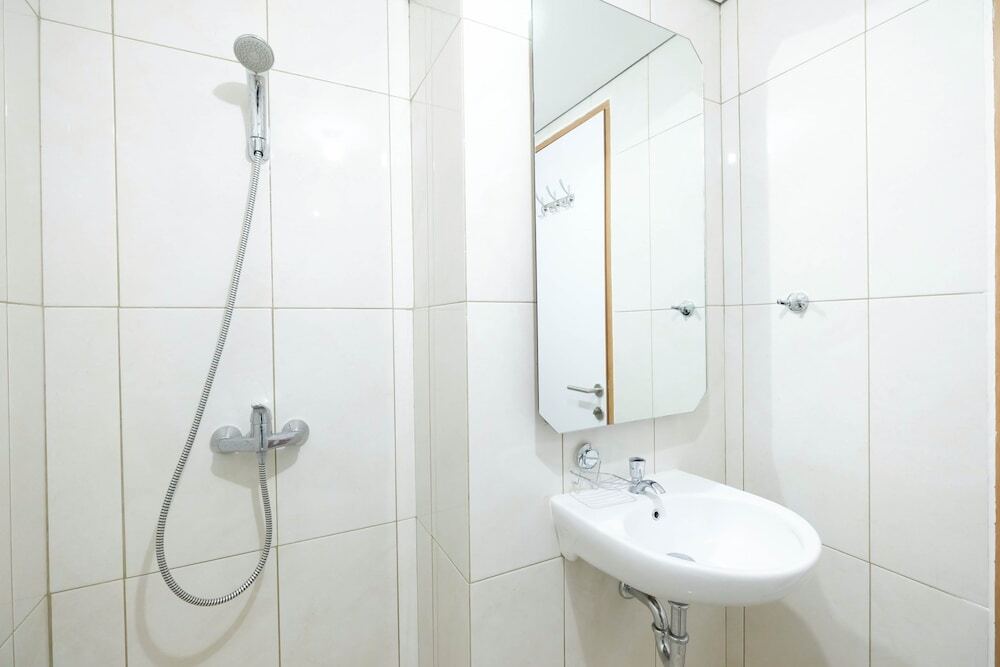 Тангеранг: Homey Studio Room The Nest Apartment