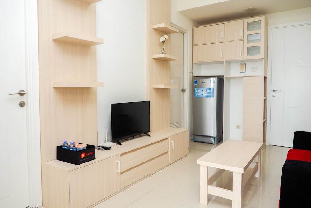 Бандунг: Comfortable 2BR Parahyangan Residence Apartment