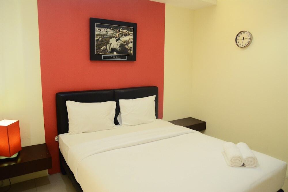 Джакарта: 1BR Apartment with City View @ Cosmo Mansion
