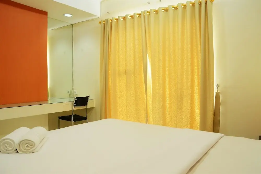 Джакарта: 1BR Apartment with City View @ Cosmo Mansion
