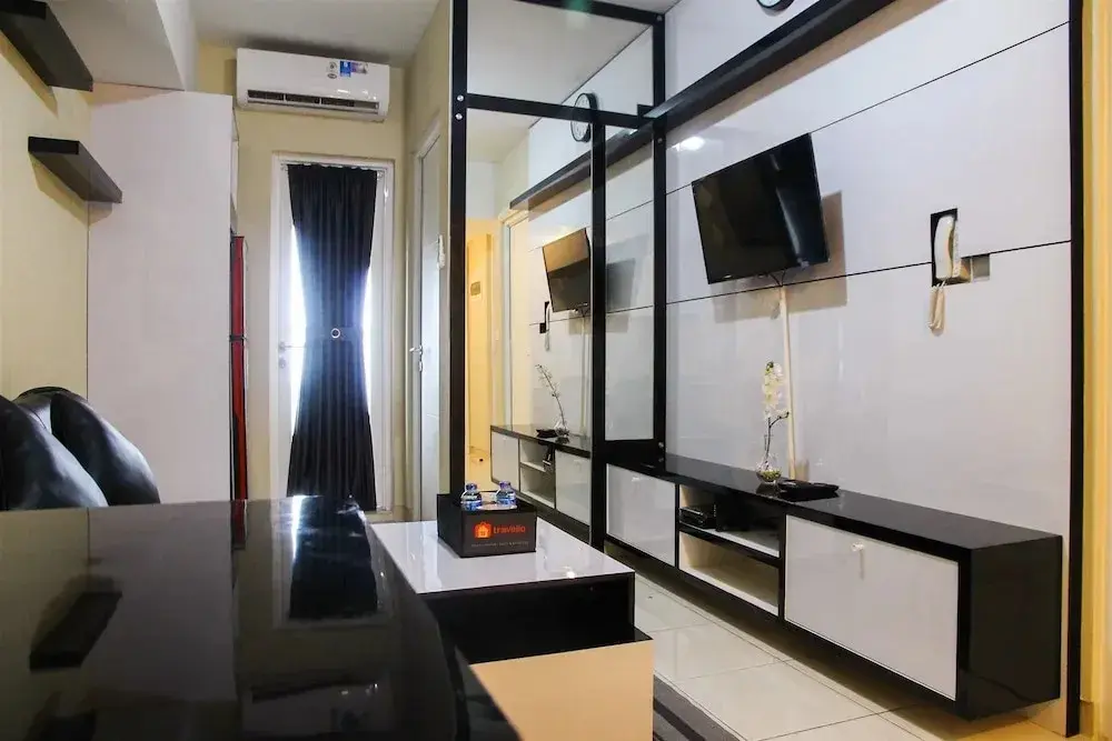 Бекаси: Deluxe and Modern 2BR The Springlake Summarecon Apartment