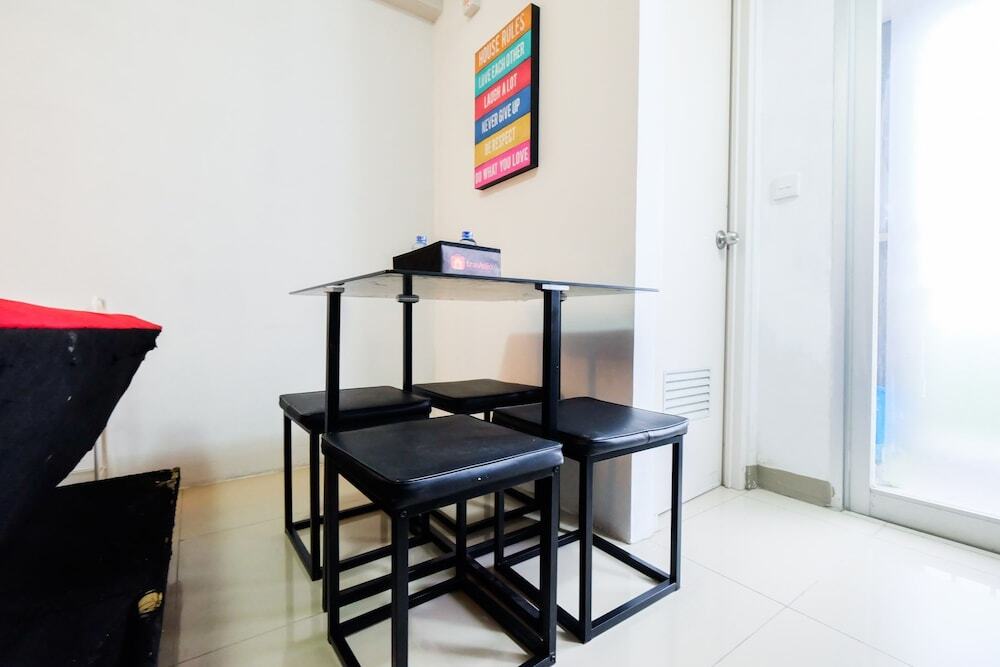 Джакарта: Good View 2br Bintaro Park View Apartment